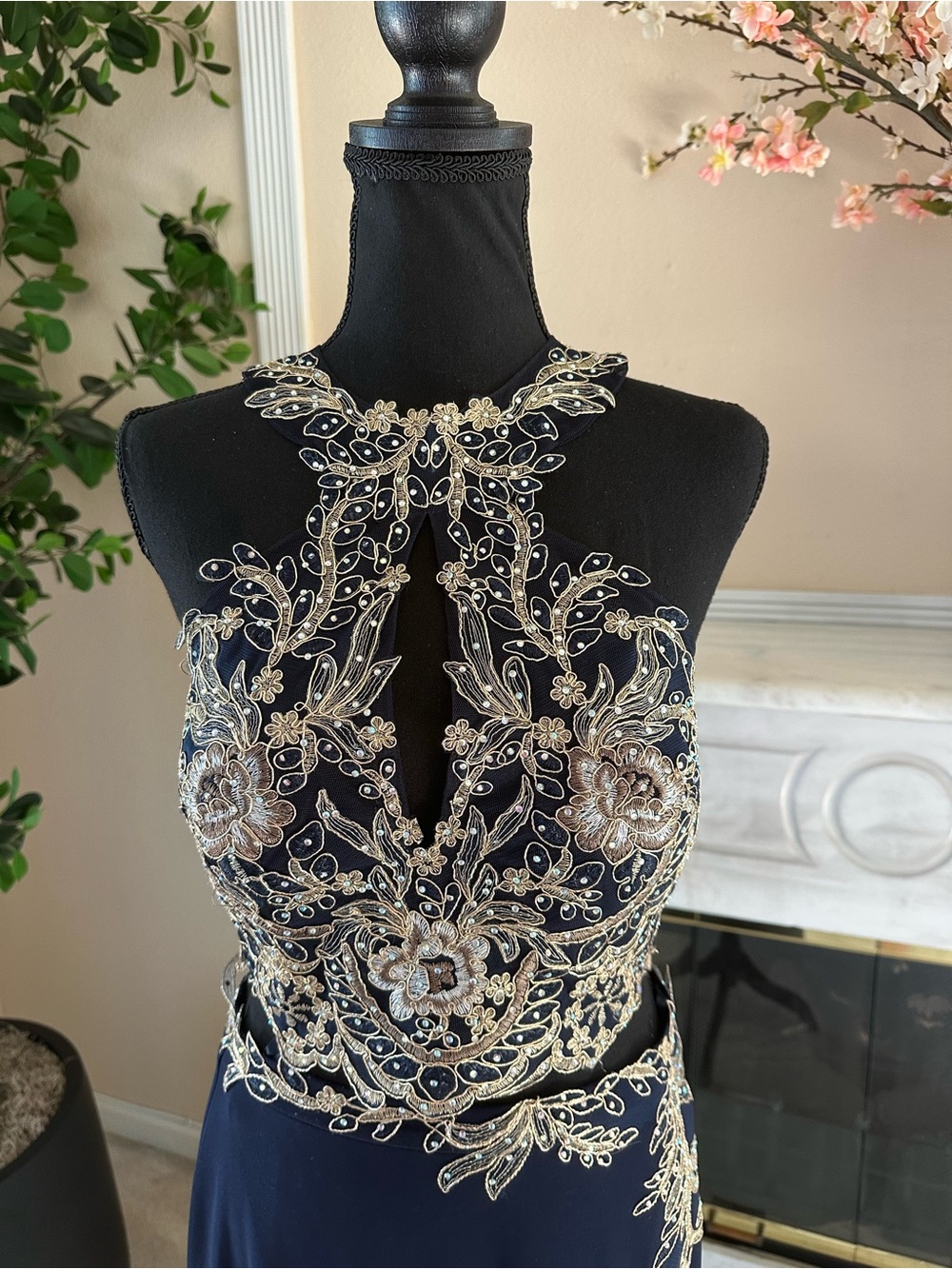 Embroidered Floral Lace Up Halter 2 piece Top and Skirt Gala Wedding Night Out